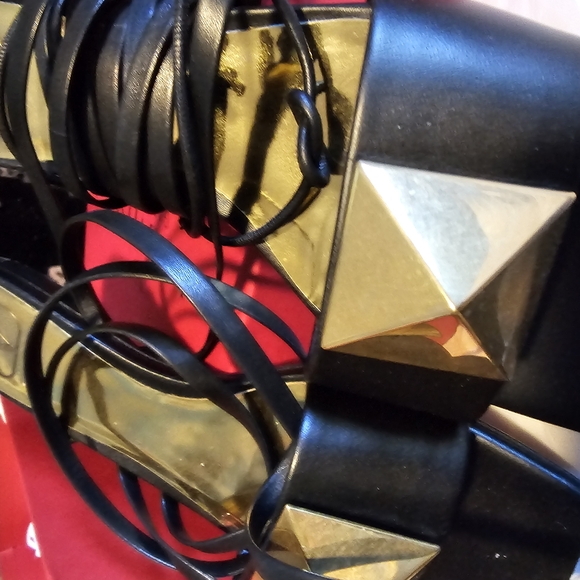 Valentino Garavani Black Women's Sandals - Picture 4 of 7